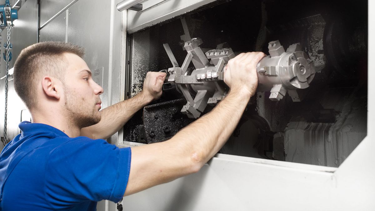 ZF 采用的 HELLER 解决方案 ZF 采用的 HELLER 解决方案